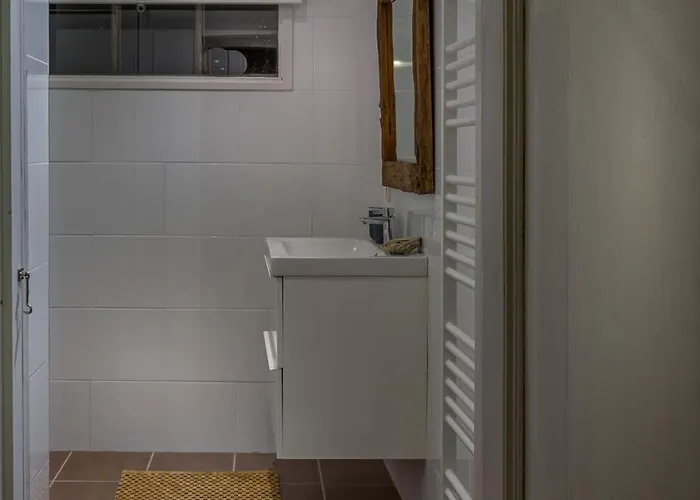 Aan De Holle Weg. Zeer Landelijk Gelegen Verbouwde Stal Tot Woning شقة *